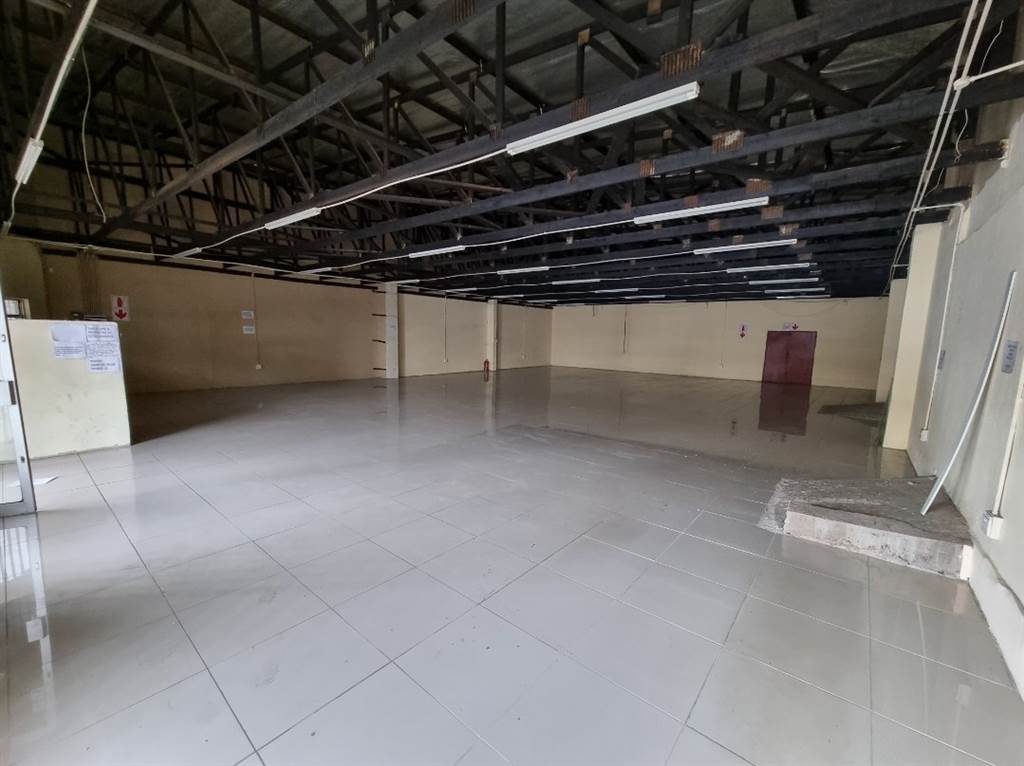 295  m² Commercial space in Bethlehem Central photo number 2