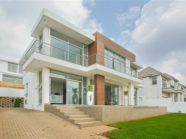 5 Bedroom House