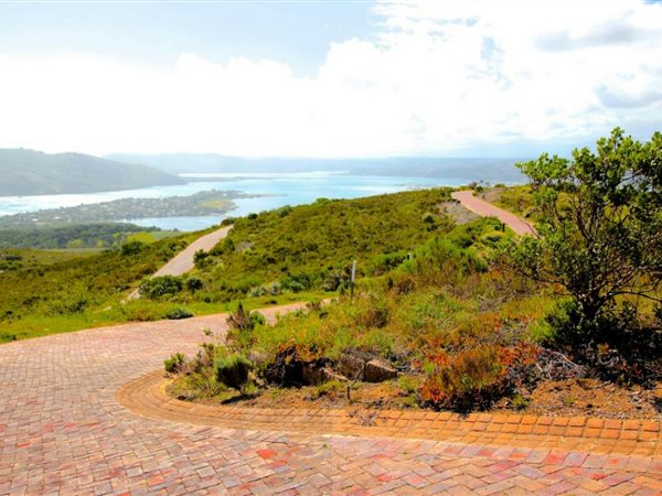 1465 m² Land available in Fernwood