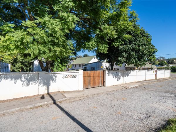 3 Bedroom Townhouse 3 Bedroom Townhouse