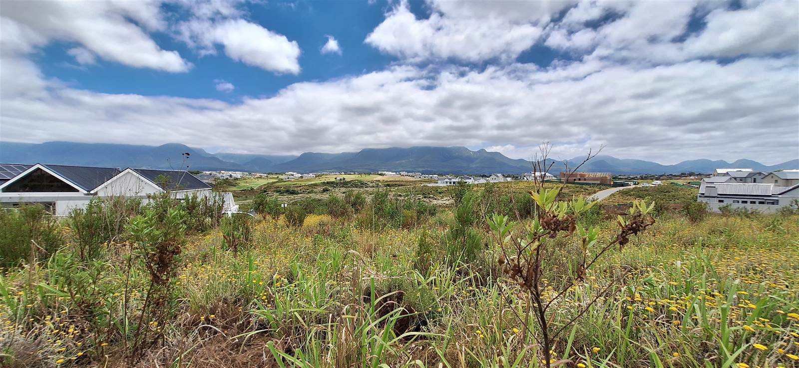 890 m² Land available in Kingswood Golf Estate photo number 3