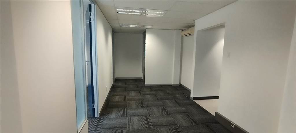 101  m² Office Space in Berea West photo number 2