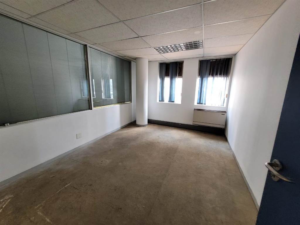 426  m² Commercial space in Kempton Park Central photo number 20