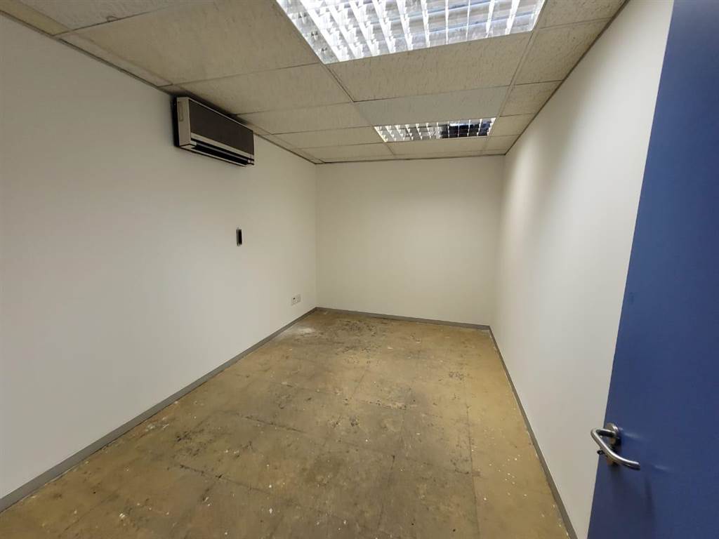 426  m² Commercial space in Kempton Park Central photo number 21