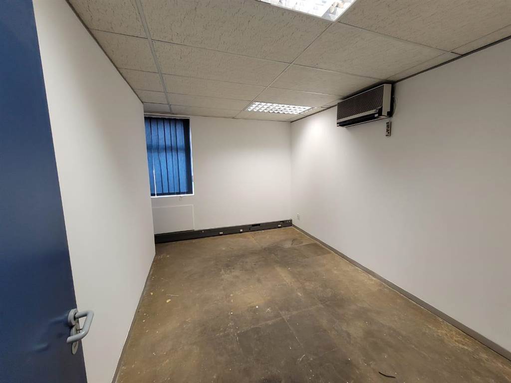 426  m² Commercial space in Kempton Park Central photo number 16