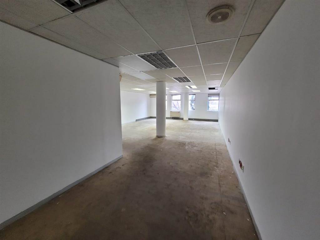 426  m² Commercial space in Kempton Park Central photo number 24