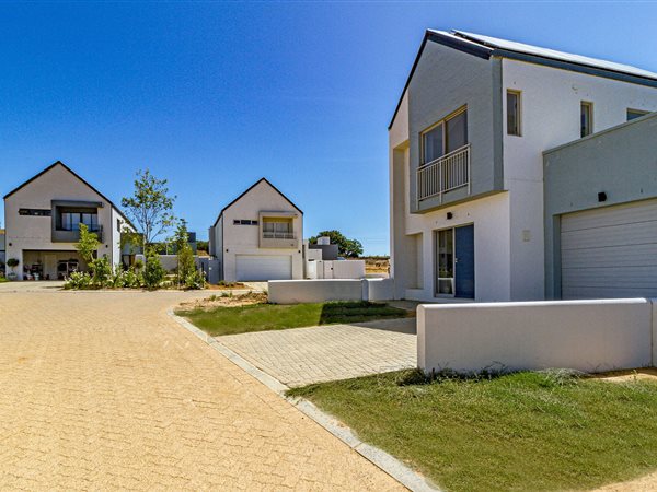2 Bedroom House 2 Bedroom House