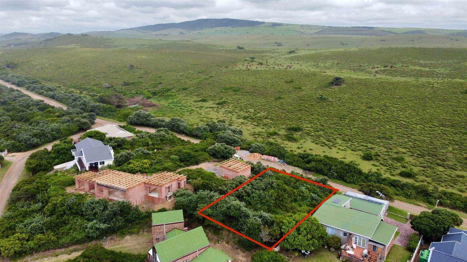 900 m² Land available in Cannon Rocks photo number 4