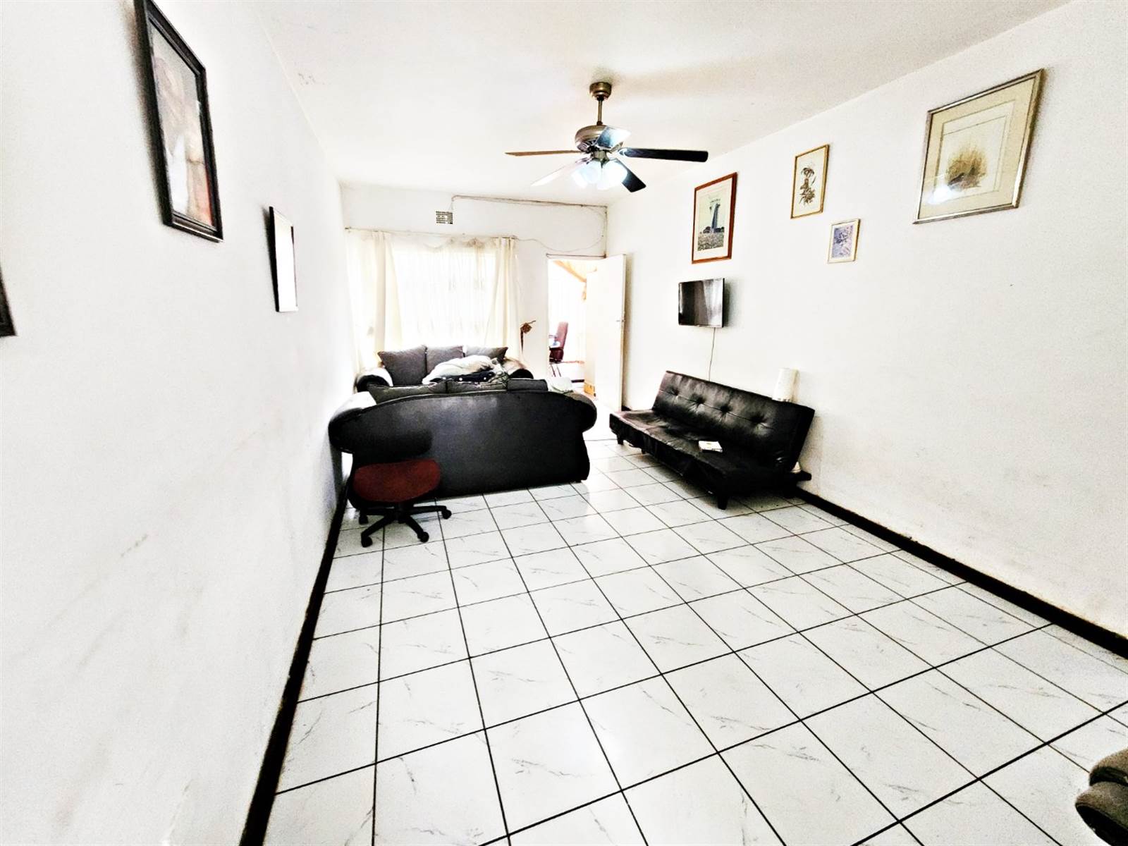 1.5 Bed House in Benoni Central photo number 3