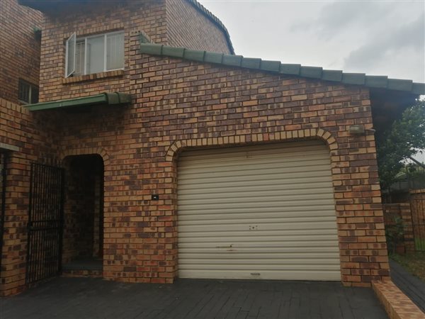 2 Bedroom Townhouse 2 Bedroom Townhouse