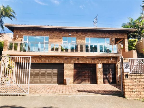 5 Bed House in Centenary Park