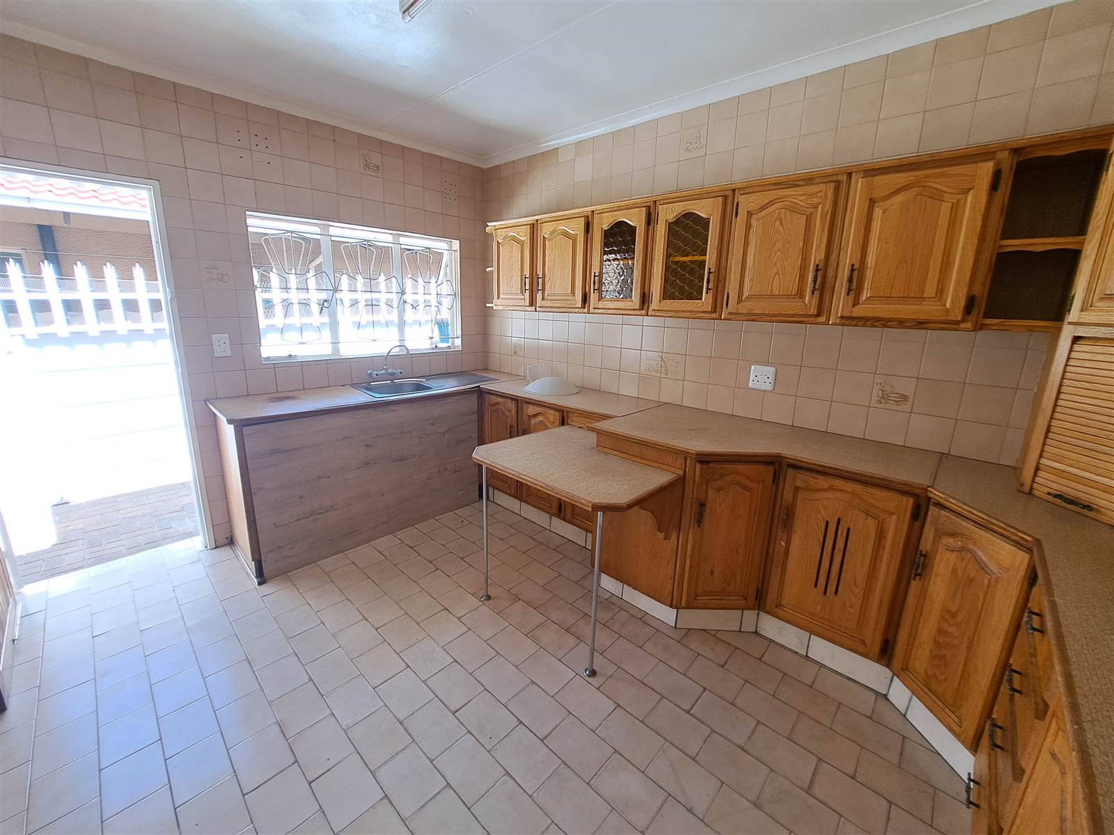 4 Bed House in Actonville photo number 17