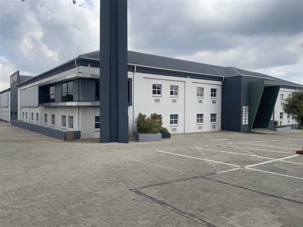 337  m² Commercial space