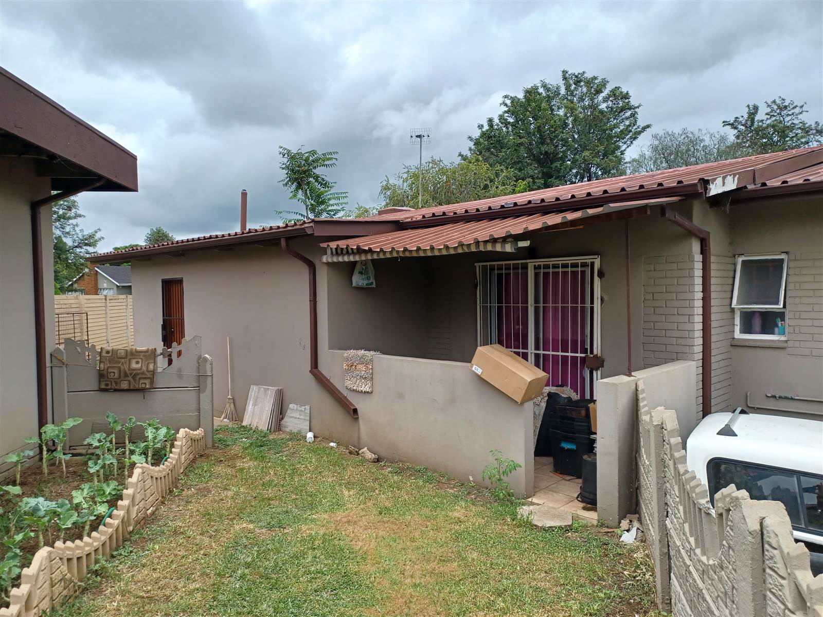 5 Bed House in Barry Hertzog Park photo number 4