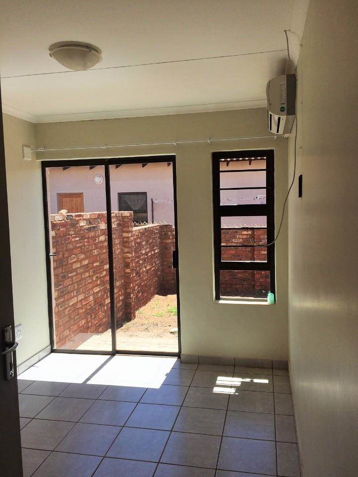 2 Bed House in Kathu photo number 6