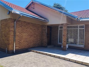 3 Bed House in Vanderbijlpark CE5