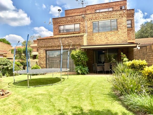 5 Bed Townhouse in Morninghill