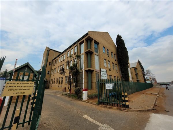 82  m² Commercial space in Kempton Park Central
