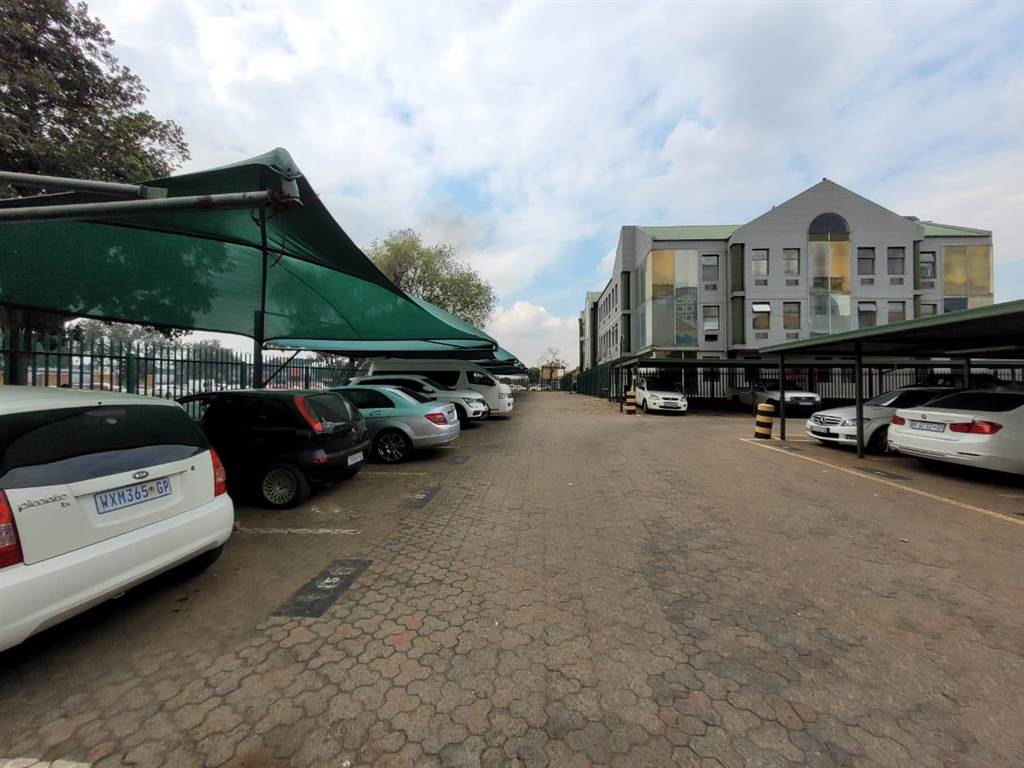82  m² Commercial space in Kempton Park Central photo number 3