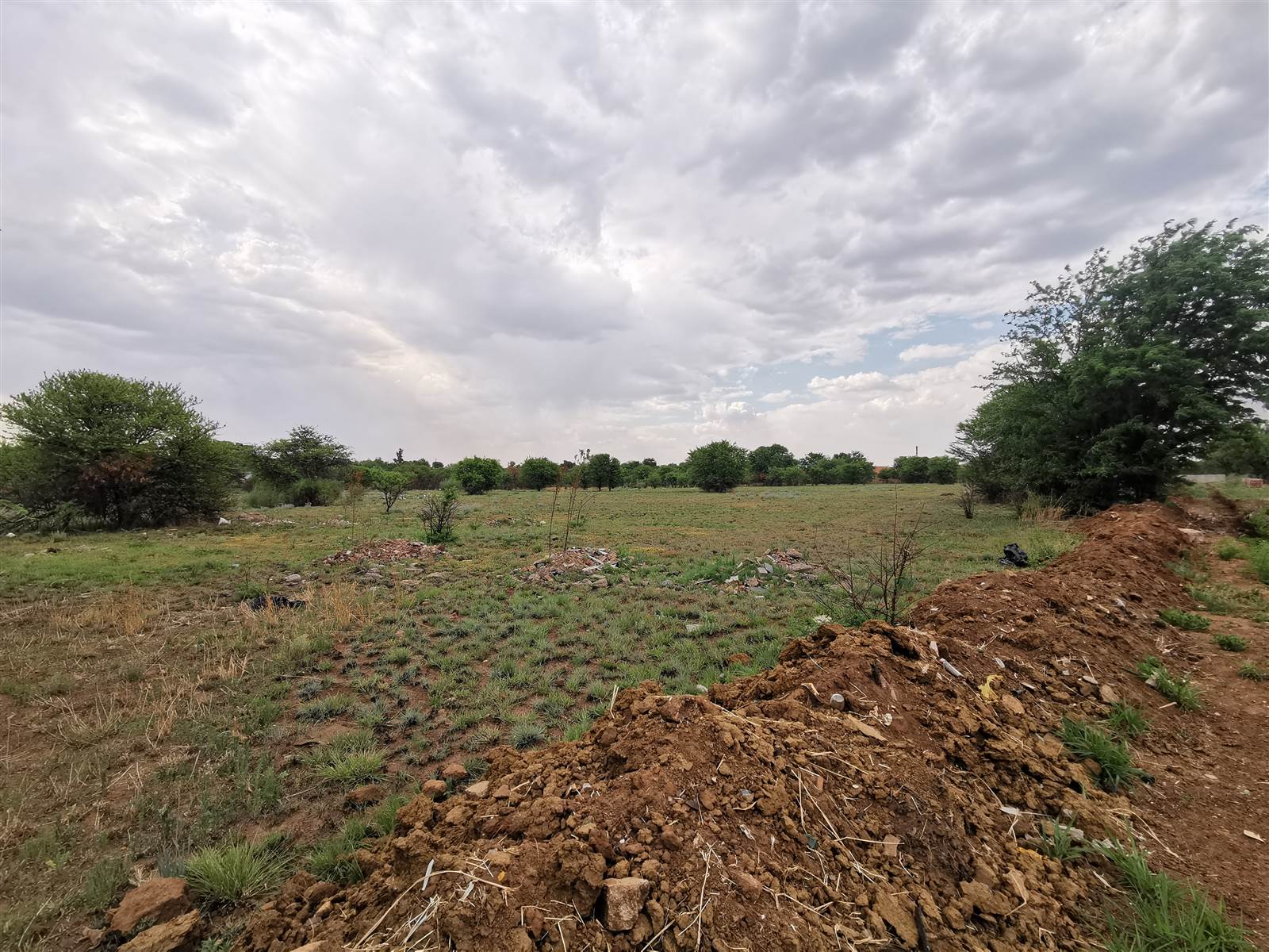4.2 ha Land available in Wilkoppies photo number 2