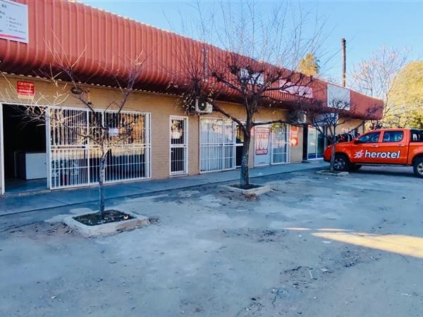 416 m² Office Space 416 m² Office Space