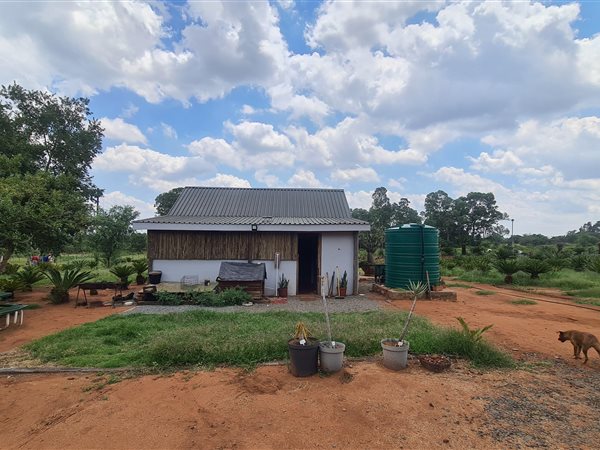 1 ha Land available in Derdepoort