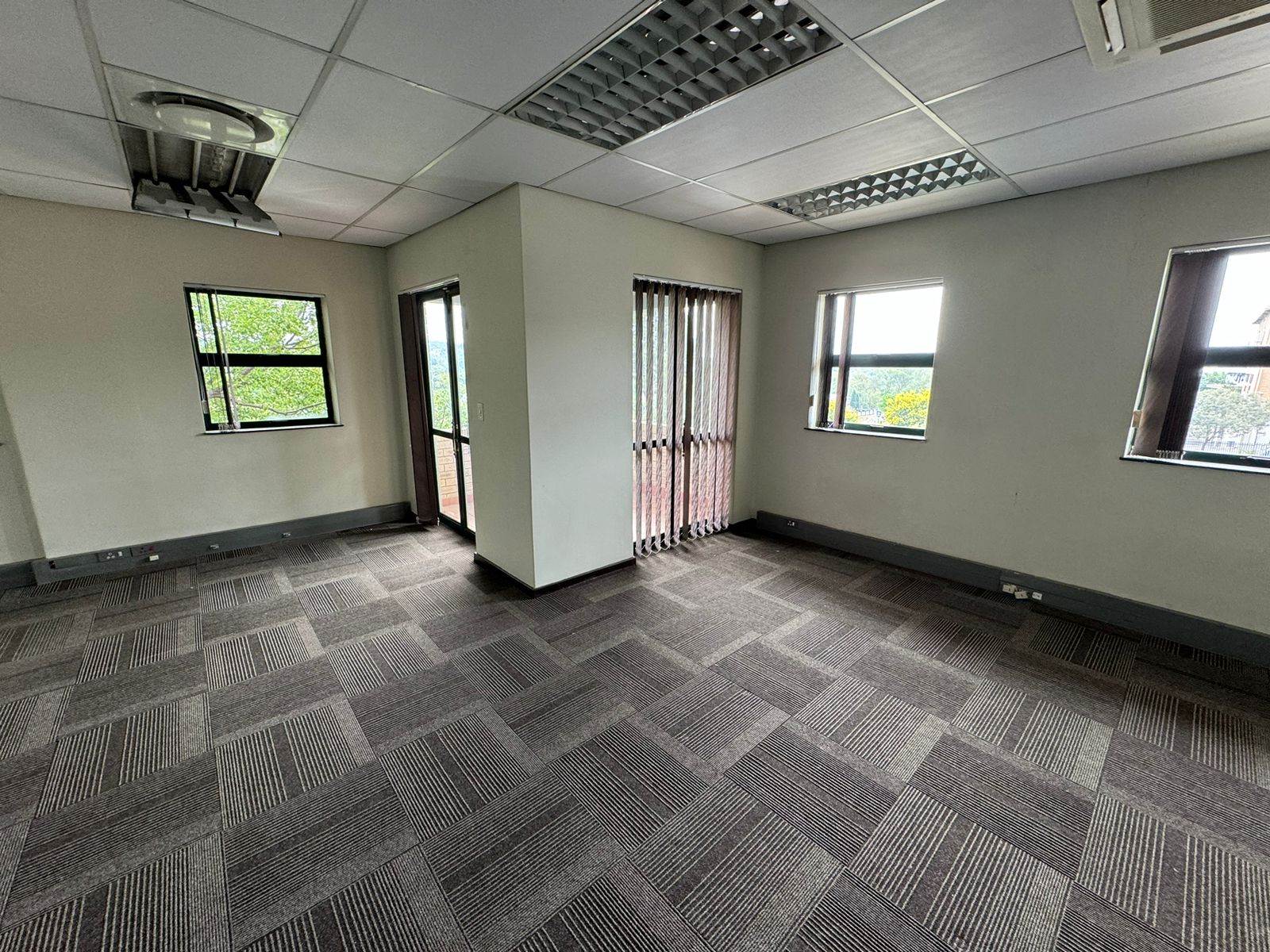 238  m² Commercial space in Sunninghill photo number 12