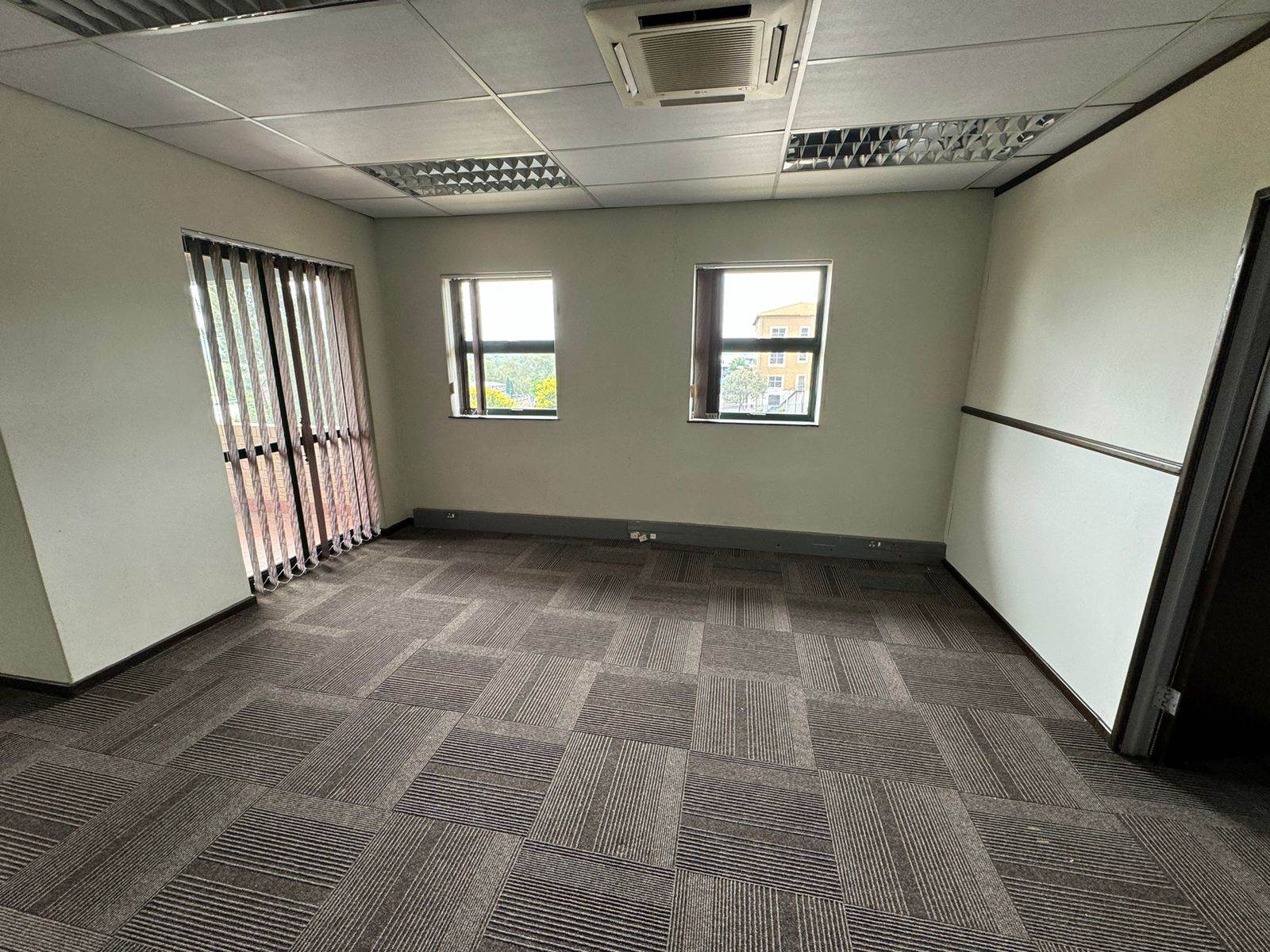 238  m² Commercial space in Sunninghill photo number 13