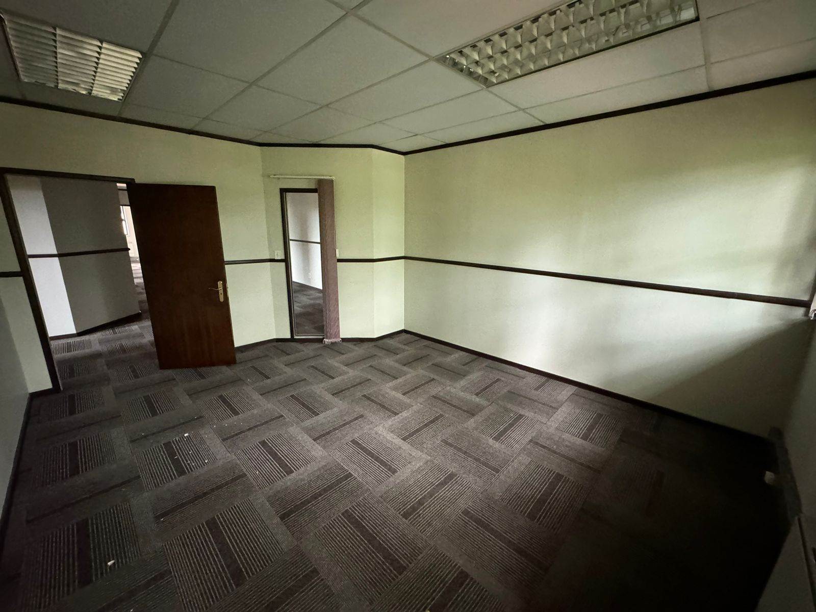 238  m² Commercial space in Sunninghill photo number 9