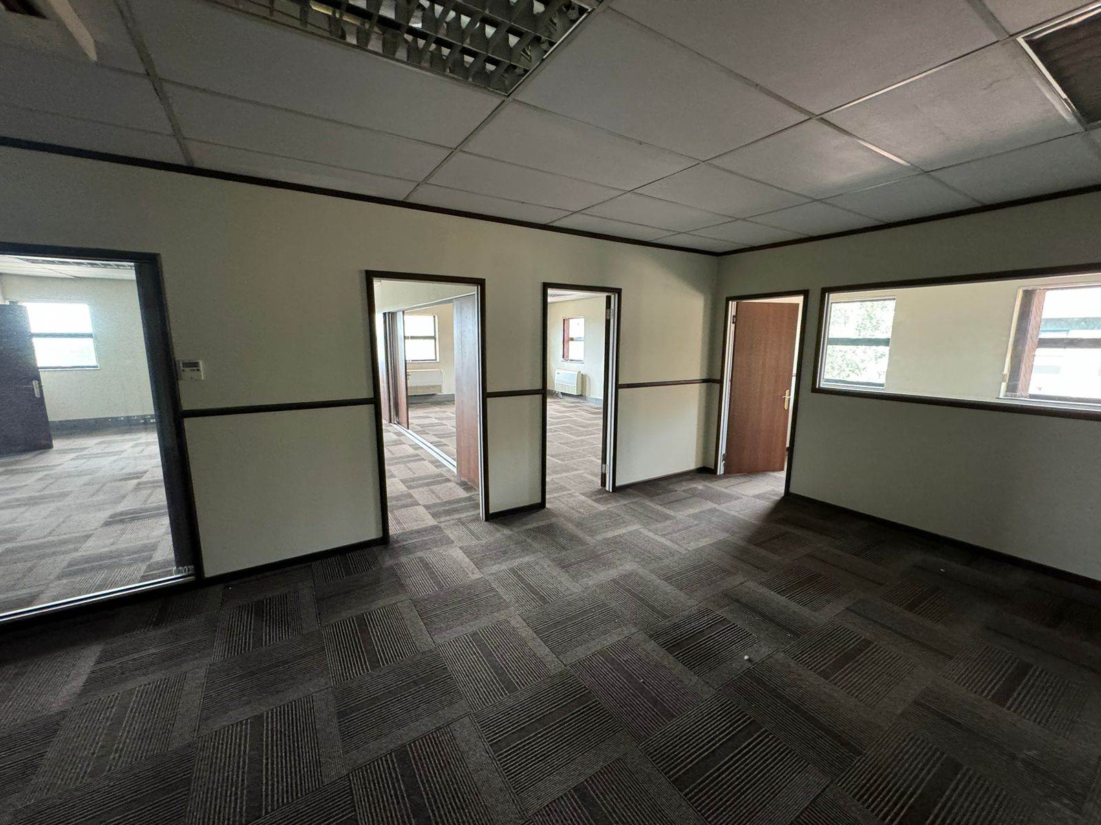 238  m² Commercial space in Sunninghill photo number 25
