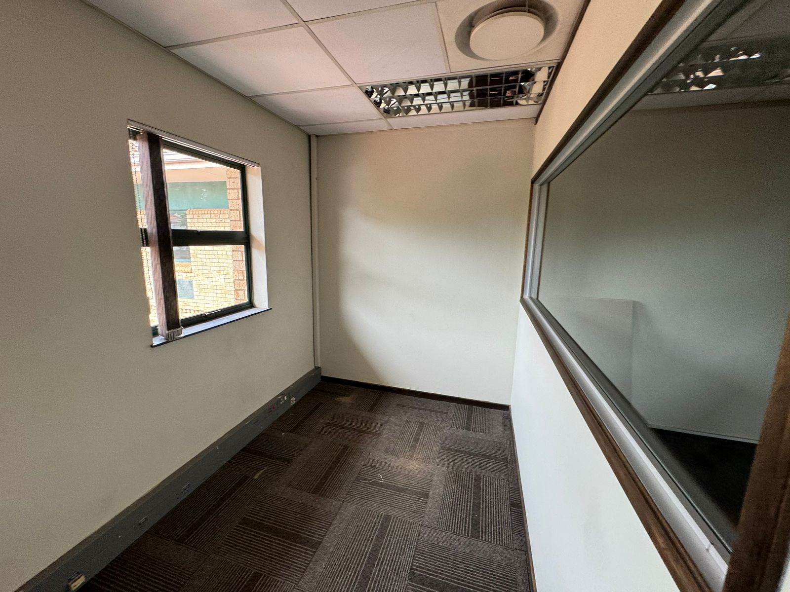 238  m² Commercial space in Sunninghill photo number 23