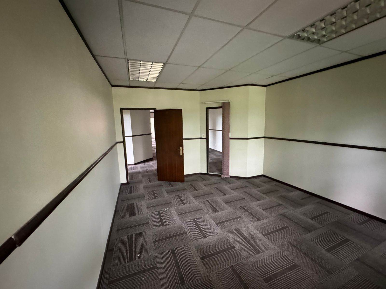238  m² Commercial space in Sunninghill photo number 10