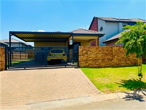 House in Randpark Ridge