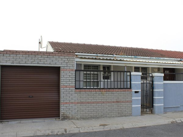4 Bed House in Rocklands