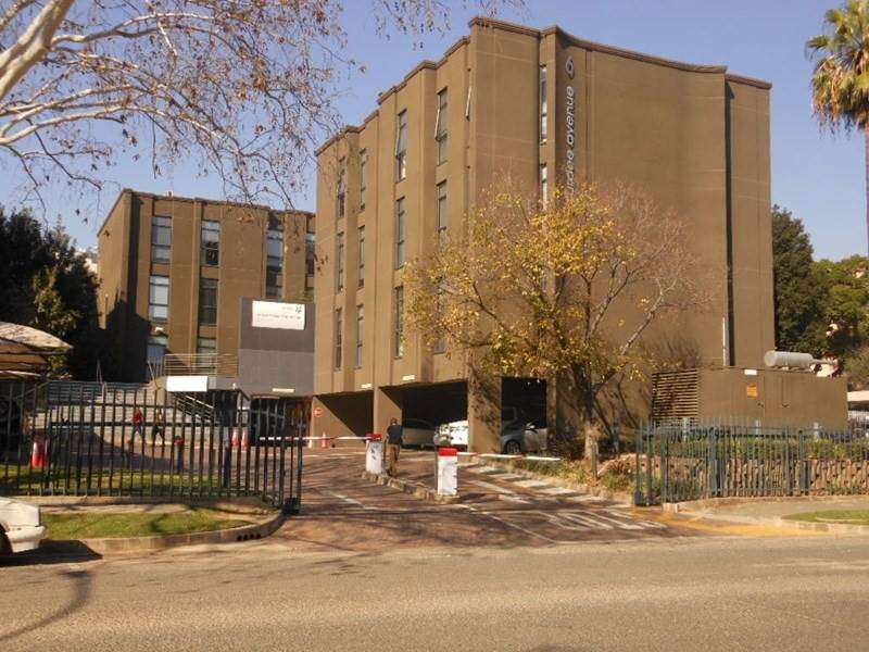 166  m² Commercial space in Rosebank photo number 1