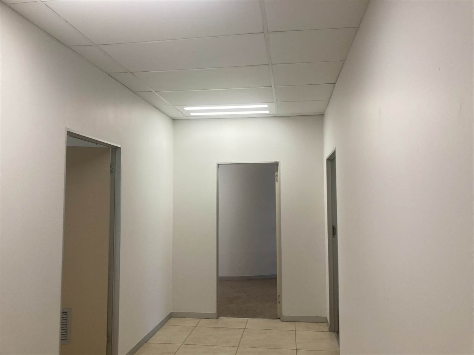 166  m² Commercial space in Rosebank photo number 3