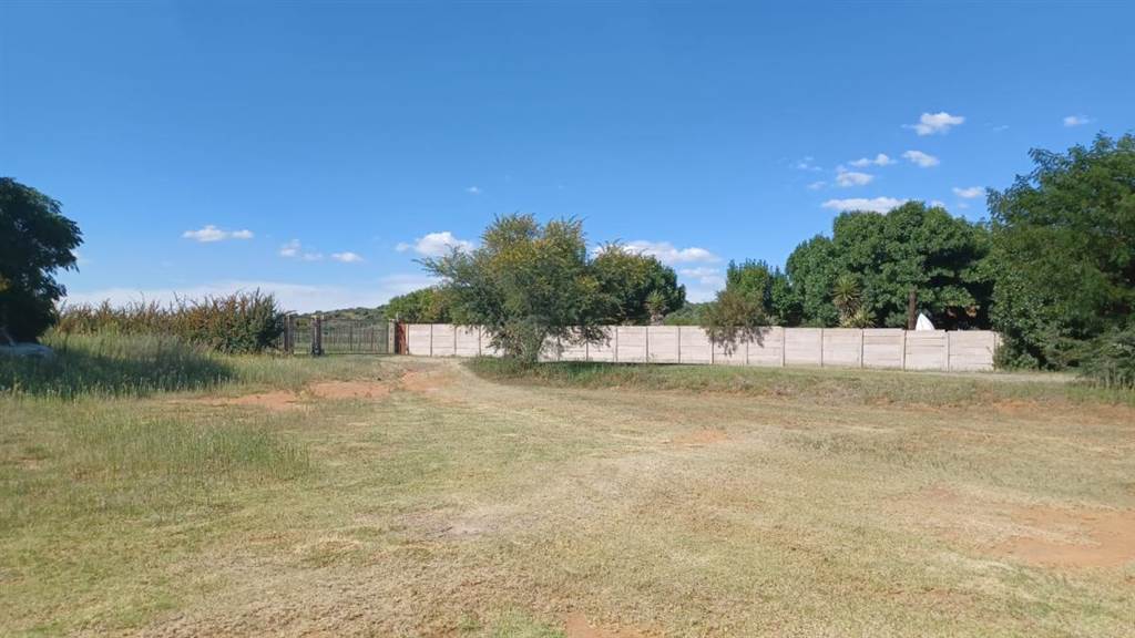 8.6 ha Farm in Bloemfontein Farms photo number 2