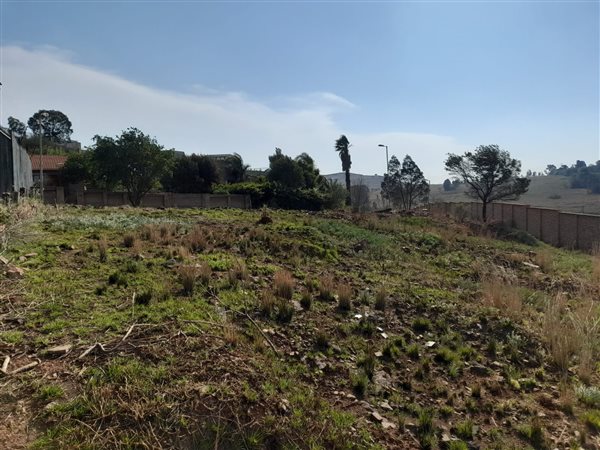 1 024 m² Land