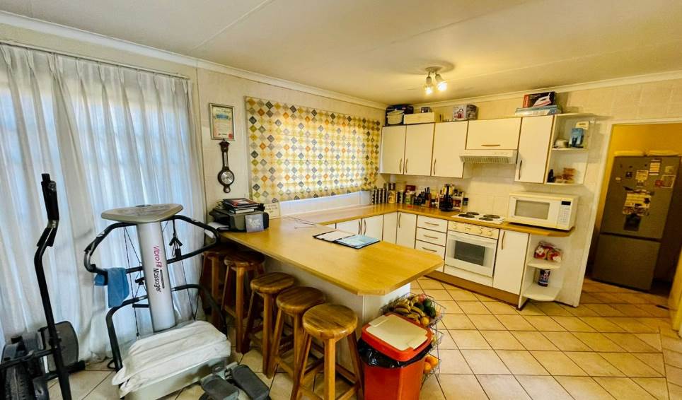 2 Bed Townhouse in Meyersdal photo number 6