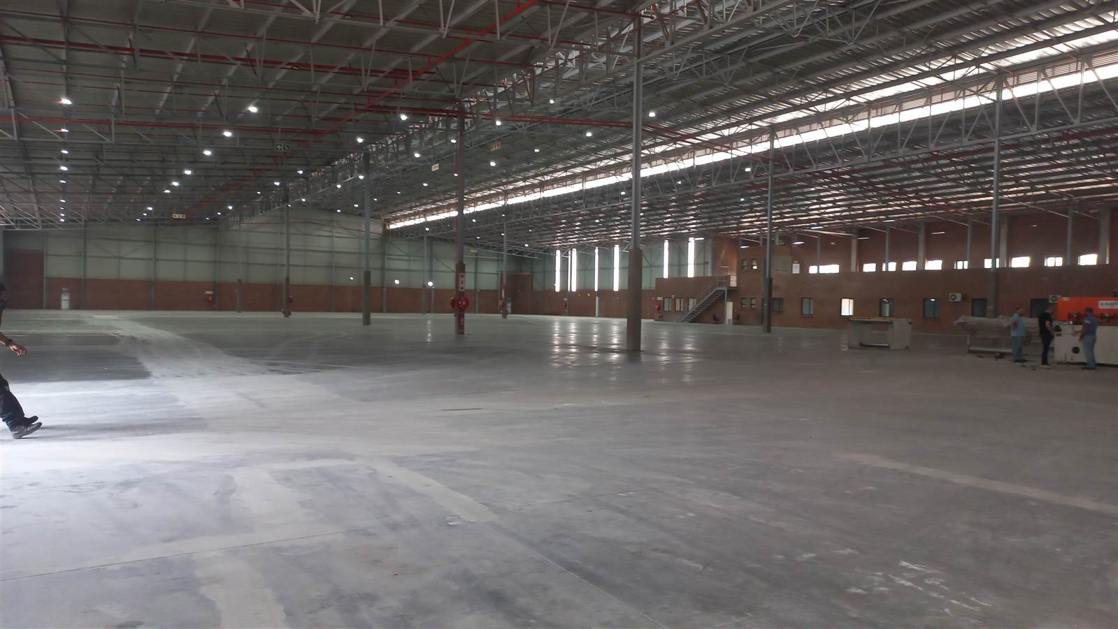 9783  m² Industrial space in Pomona photo number 14