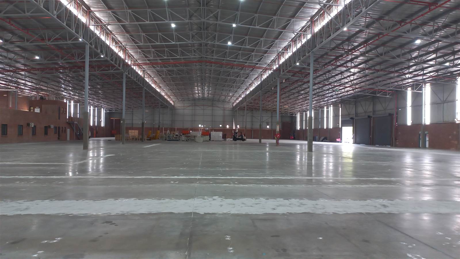 9783  m² Industrial space in Pomona photo number 23