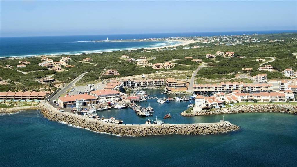 619 m² Land available in St Francis Bay photo number 1