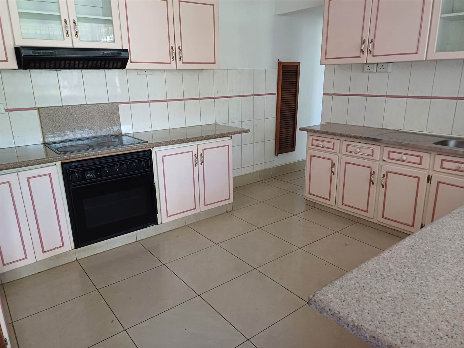 4 Bed House in Pietermaritzburg Central photo number 6