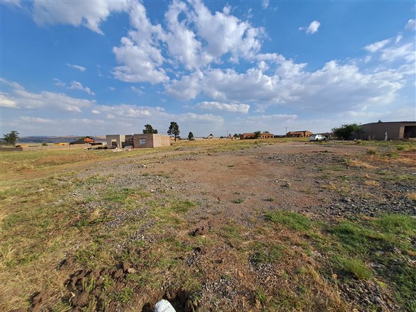 521 m² Land