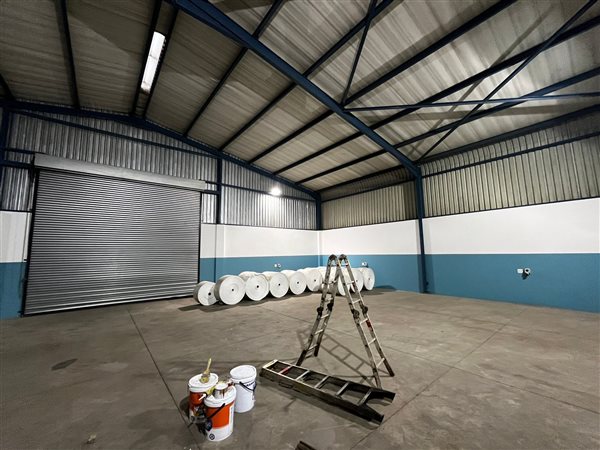 350  m² Industrial space