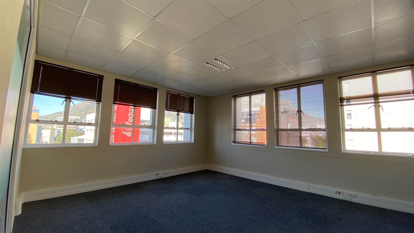 5666  m² Commercial space in Cape Town City Centre photo number 21