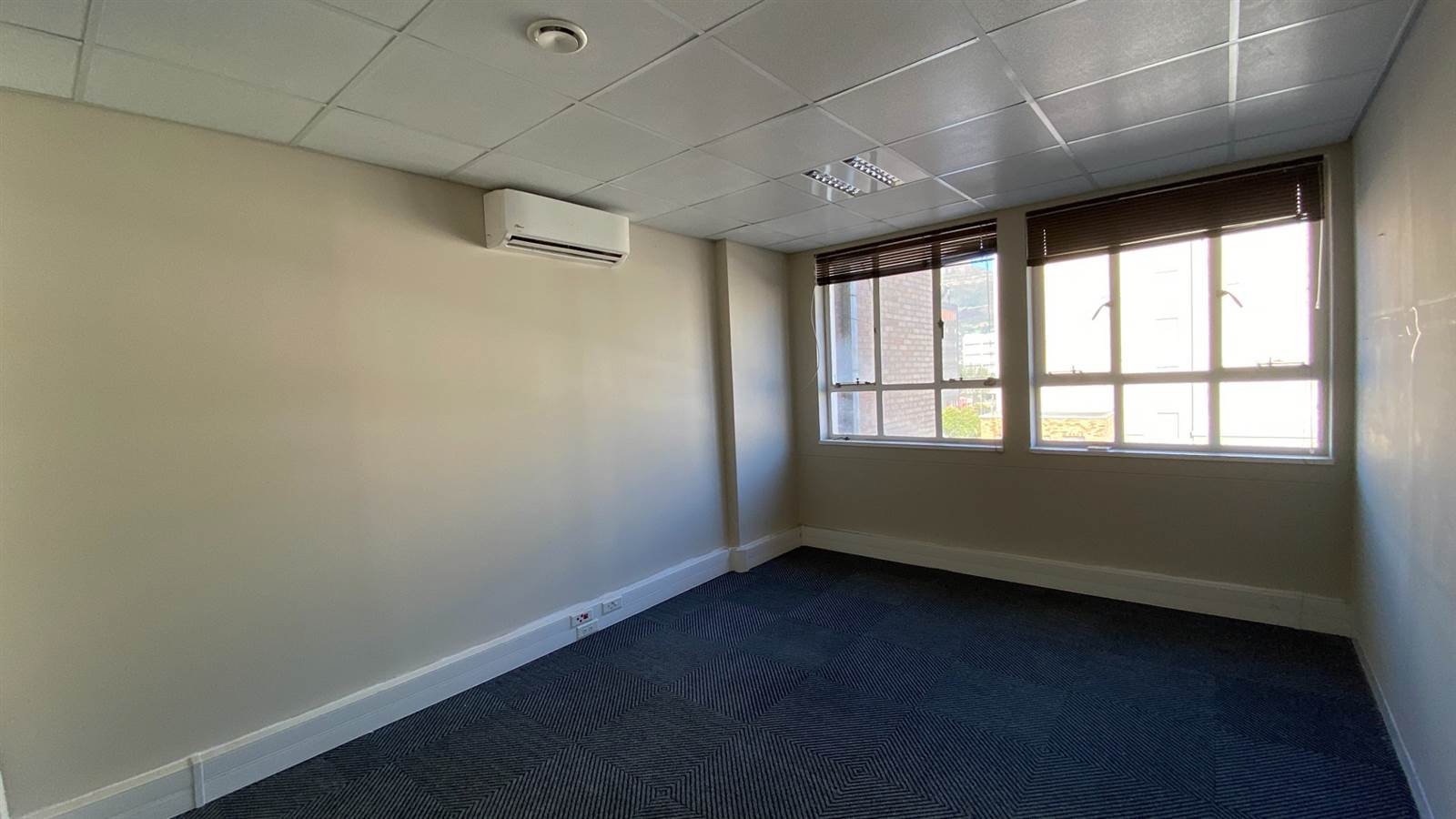 5666  m² Commercial space in Cape Town City Centre photo number 22