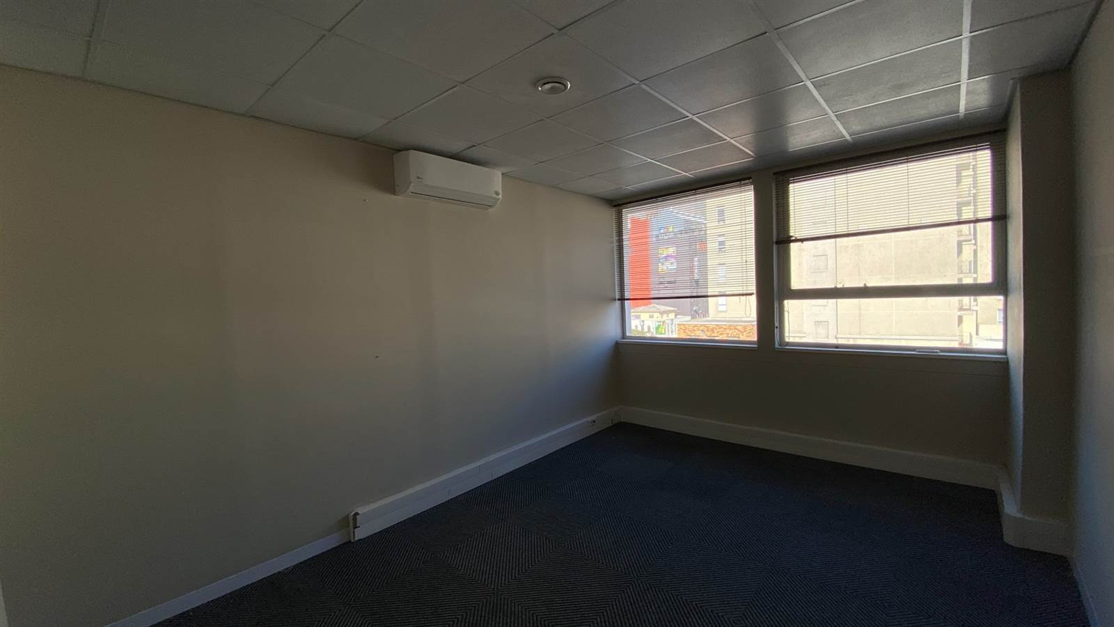 5666  m² Commercial space in Cape Town City Centre photo number 24