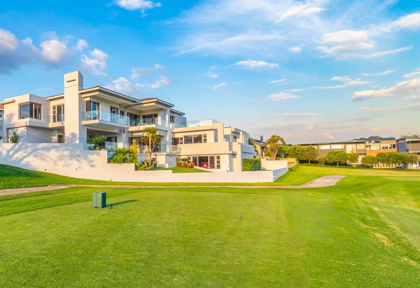 5 Bed House in Waterkloof Golf Estate photo number 9