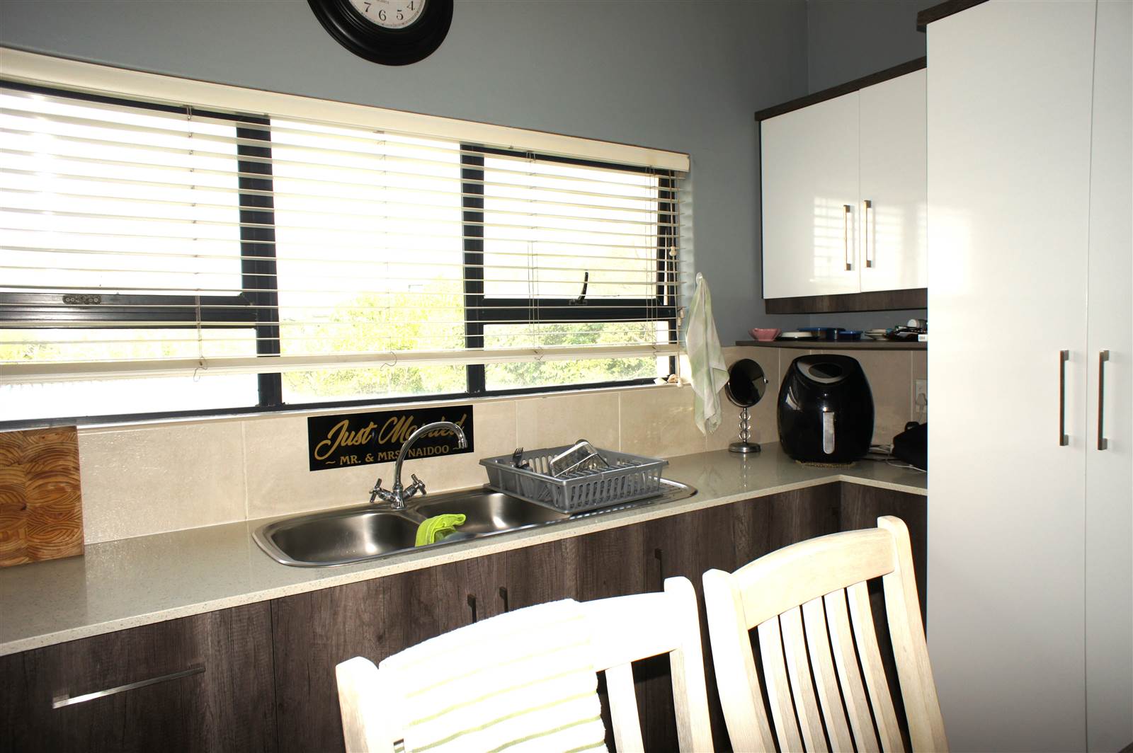 2 Bed Apartment in Palm Lakes Estate photo number 18